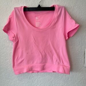 All in Motion Cropped Ribbed Short Sleeve Tee